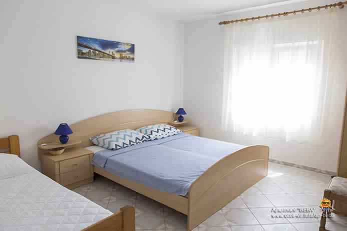 Apartmani Beba, Otok Vir