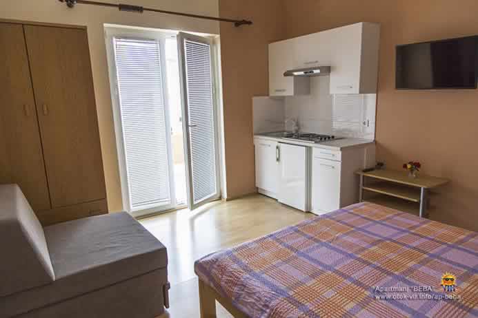 Apartmani Beba, Otok Vir