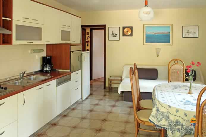 Apartmani Rozalija, Otok Vir