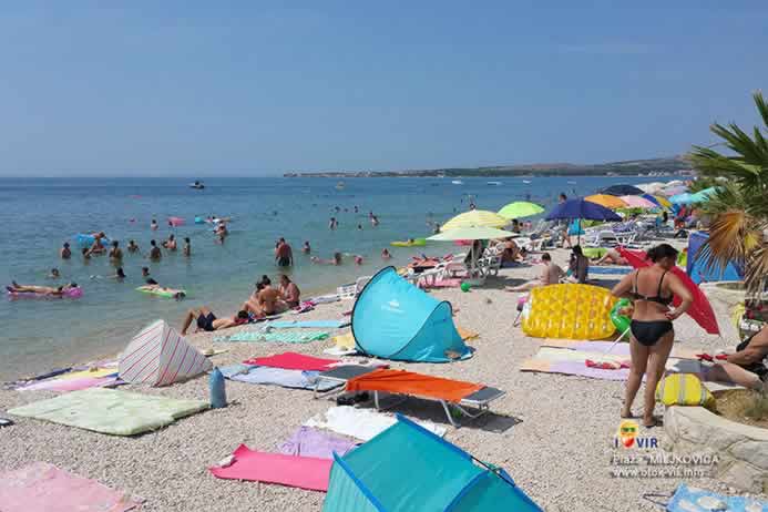 Gužva na plaži za vrućih ljetnih mjeseci