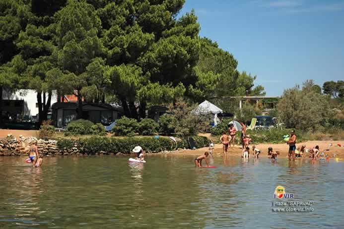 Kupanje na plaži Sapavac na otoku Viru